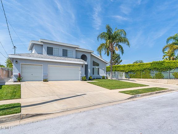 4th image of 7933 Teesdale Ave