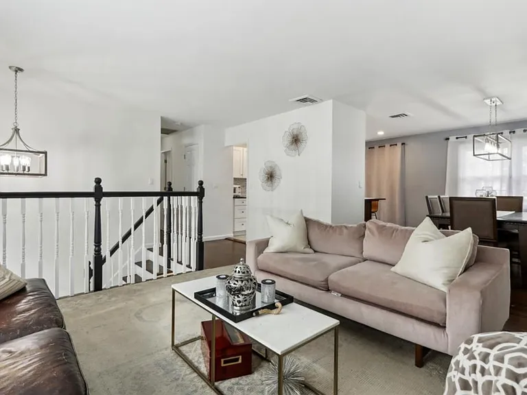4 Templar Ct — Photo 13