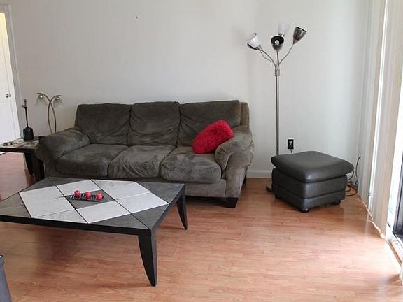 2nd image of 62 Shrewsbury Green Dr Unit A