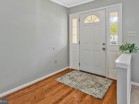 4th image of 5302 Treefish Ct