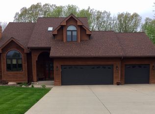 25339 Byron Cir, Nevada, IA 50201