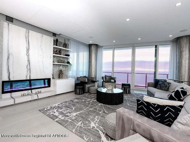 1101 N Ocean Ave #902 — Photo 4