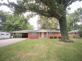 317 N Grant Dr, Mascoutah, IL