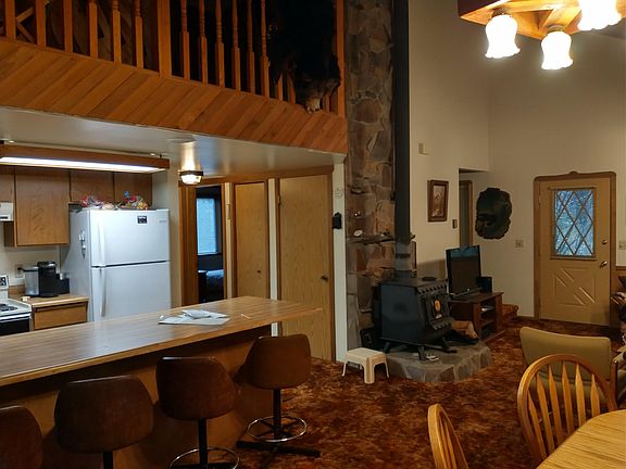 4th image of 157 Timberline Dr