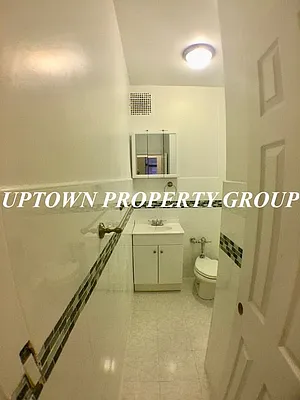 Rented by Uptown Property Group | media 38
