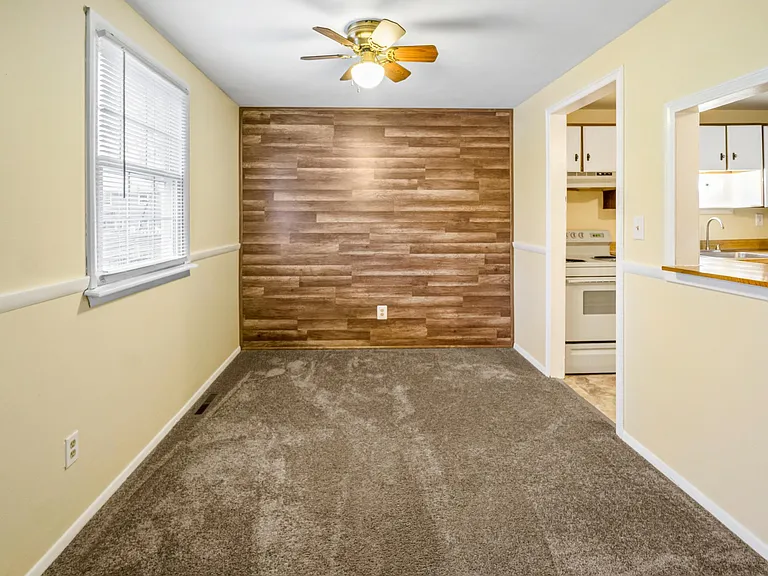 5492 Trastevere Rd — Photo 1