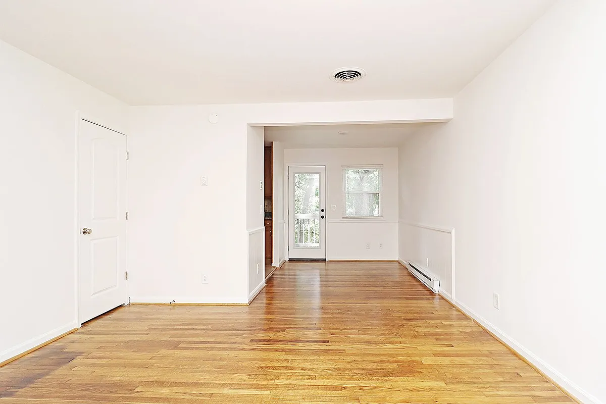 Building Photo - 217 Stribling Ave #B