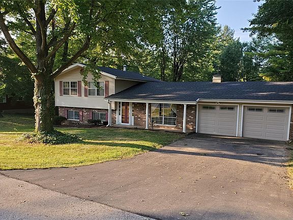 3rd image of 28 Joel Dr