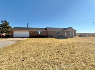 15890 S 2056th Rd, Altus, OK 73521