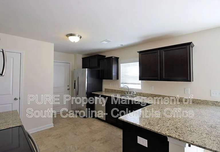 410 Finch Ln — Photo 11