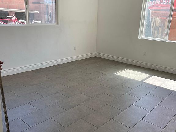 5th image of 7946 Driscoll Ave