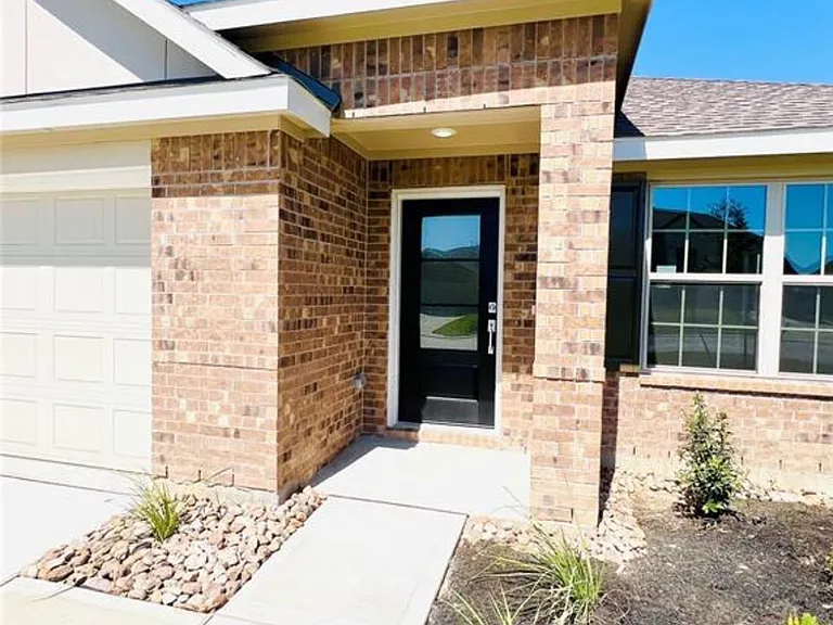 22445 Mountain Pine Dr — Photo 3