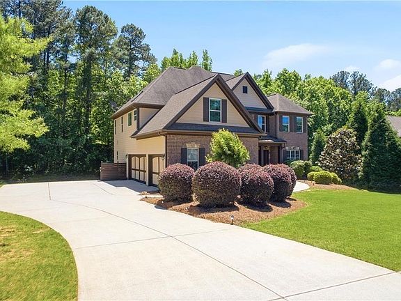 2nd image of 2811 Magnolia Creek Dr NW