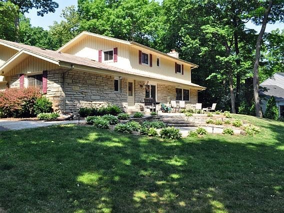 4th image of 2450 Anita Dr