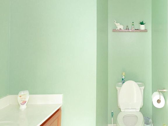 Main Level Bath Room