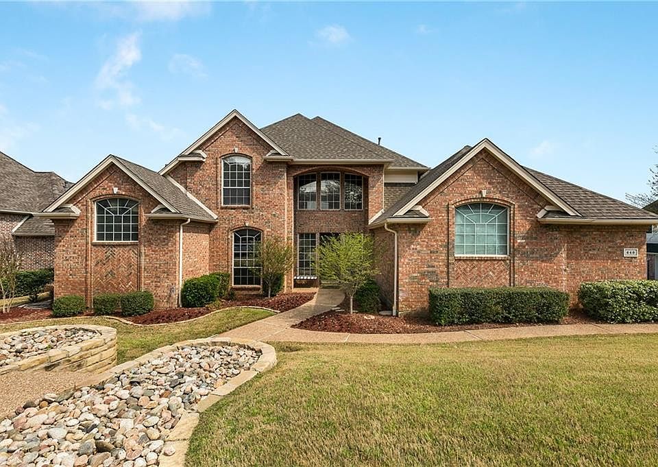 1st image of 640 Timbercrest Cir
