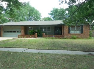 1902 Farmstead St, Wichita, KS 67208