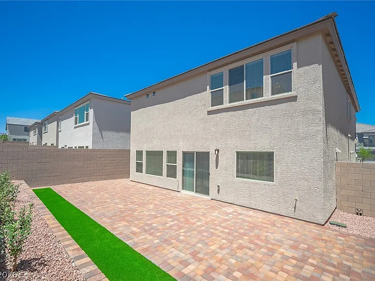 7721 Weekes Ct — Photo 32