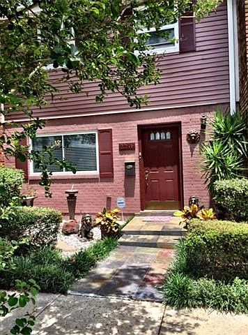 1st image of 225 Wright Ave Unit 225F