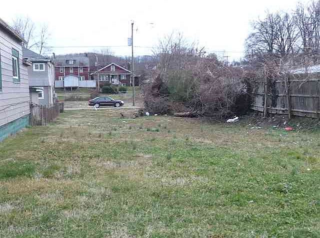 2nd image of 645 Adams Ave
