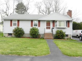 19 Cheryl Ln, Waltham, MA 02451