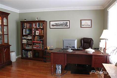 4th image of 2409 Vale Dr