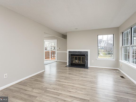 5th image of 432 Darby Ln