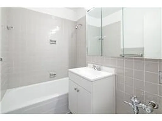 Rented by Douglas Elliman | media 18