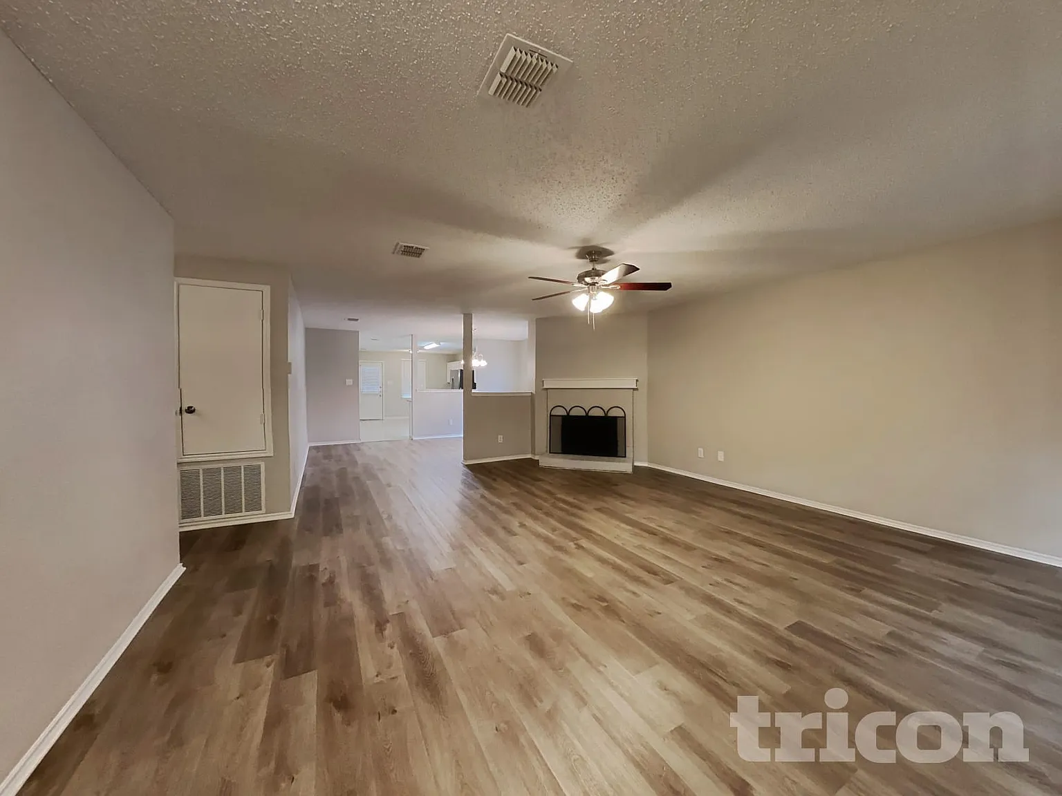 1932 Copper Mountain Drive Justin TX — Photo 2