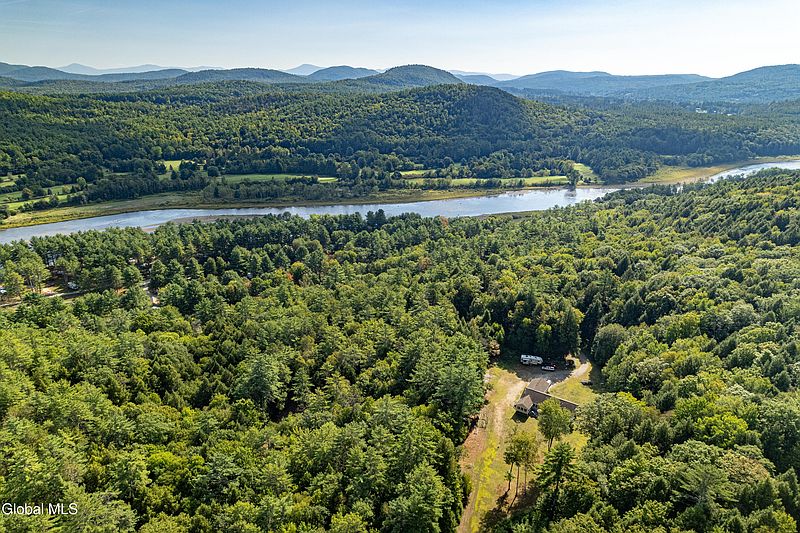 5th image of 489 River Road