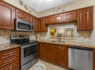 7340 Amberly Ln APT 210, Delray Beach, FL 33446