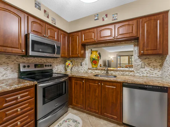 7340 AMBERLY Lane #210, Delray Beach, FL 33446