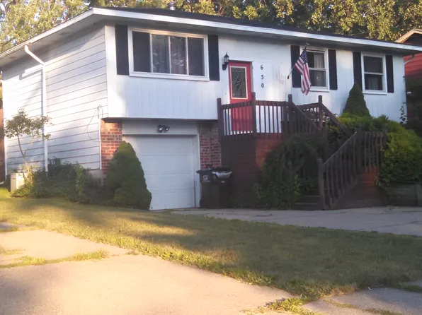 630 Ferndale Ave NW, Grand Rapids, MI 49534
