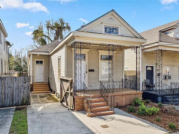 2nd image of 2126 Franklin Ave