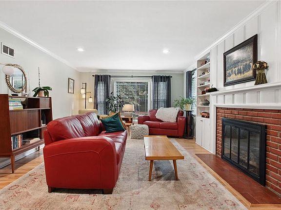 3rd image of 5317 W 65th Pl