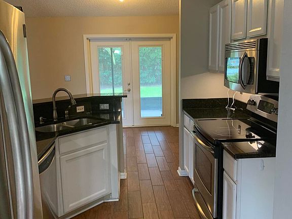 2nd image of 2454 The Woods Dr E