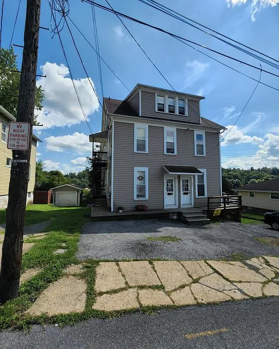 140 Rambo St #3