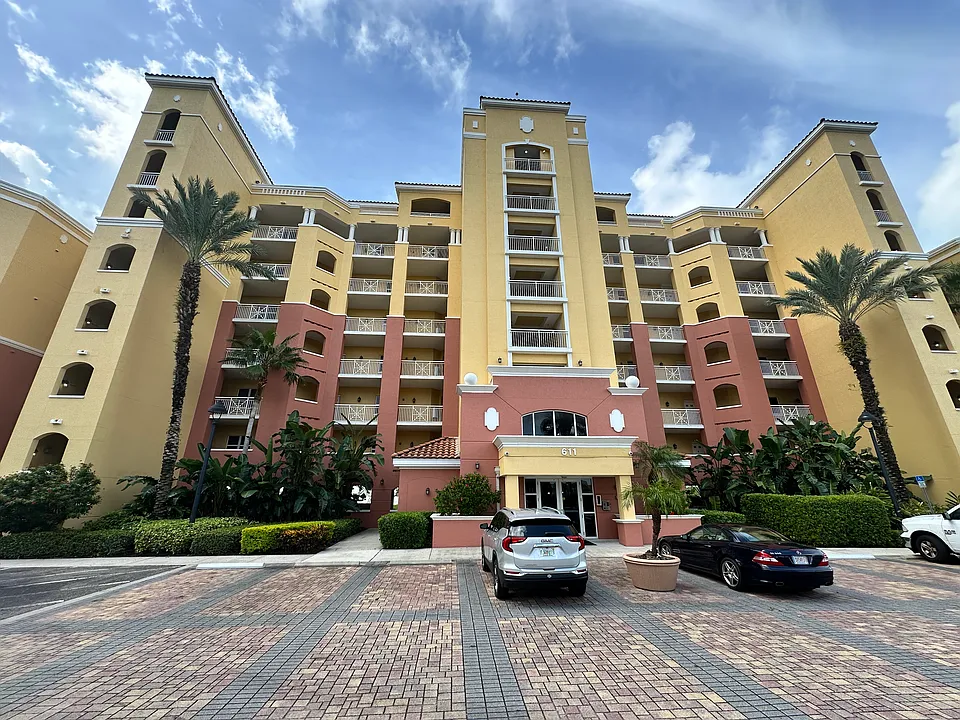 611 Riviera Dunes Way #102