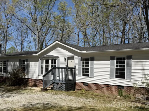 98 Fork Ridge Ln, Hendersonville, NC 28792