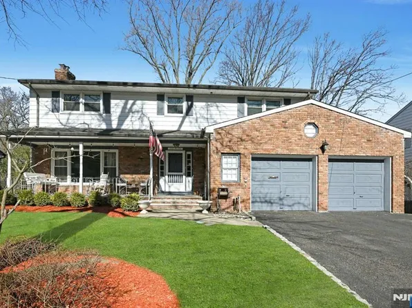 66 Elm St, Englewood Cliffs, NJ 07632