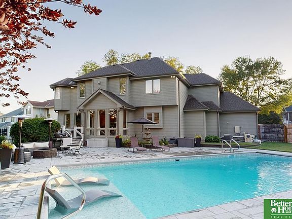 3rd image of 6011 S 180th Avenue Cir