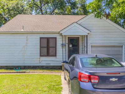1213 Pine St, Grand Prairie, TX, 75050