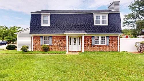 4507 Sir Johns Ln Photo 1