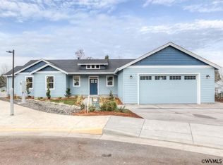 1021 Jaysie Dr, Silverton, OR 97381