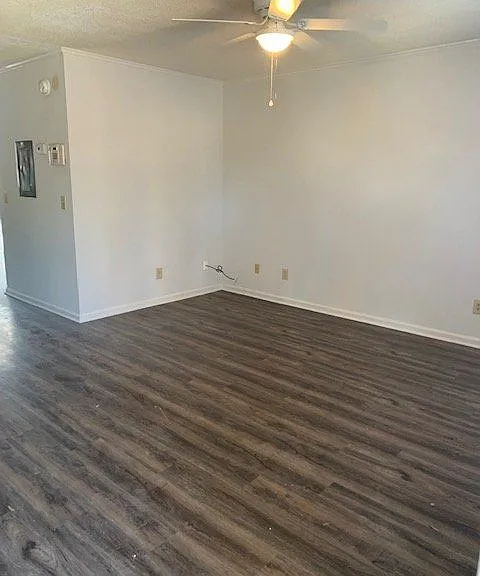 202 Kristin Dr #B — Photo 2