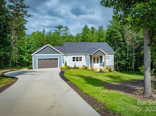 2108 E Bluewater Dr, Morganton, NC 28655