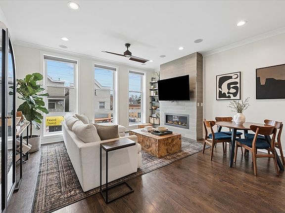 3rd image of 3035 W Belmont Ave Unit 2E