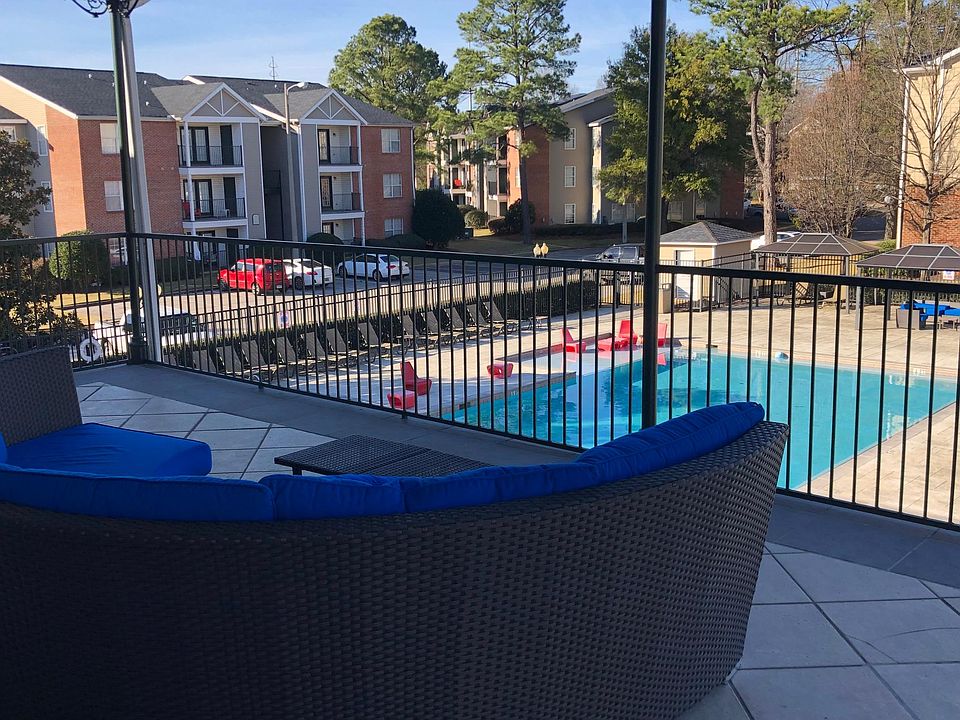Balcony of clubhouse overlooking pool