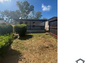 304 Gamma St S