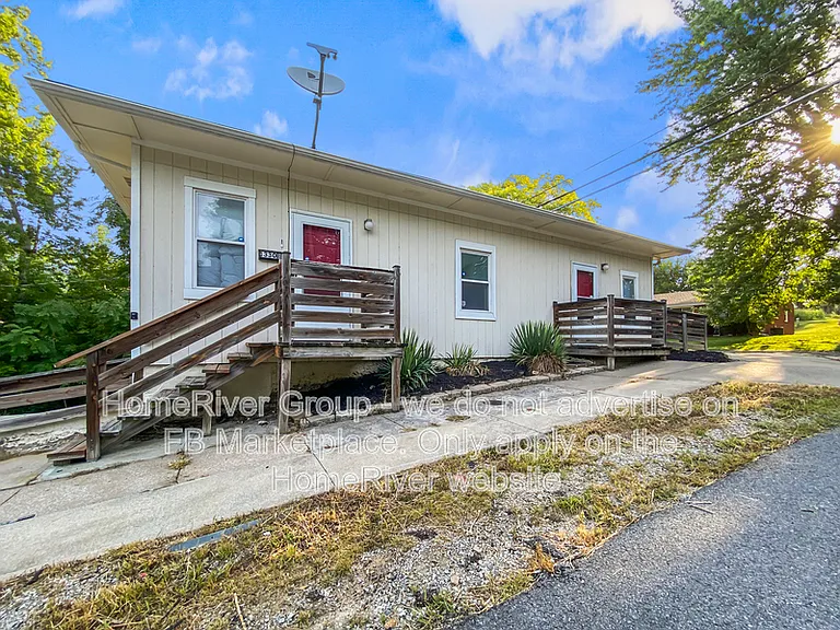 1330 S Arlington Ave #A — Photo 4